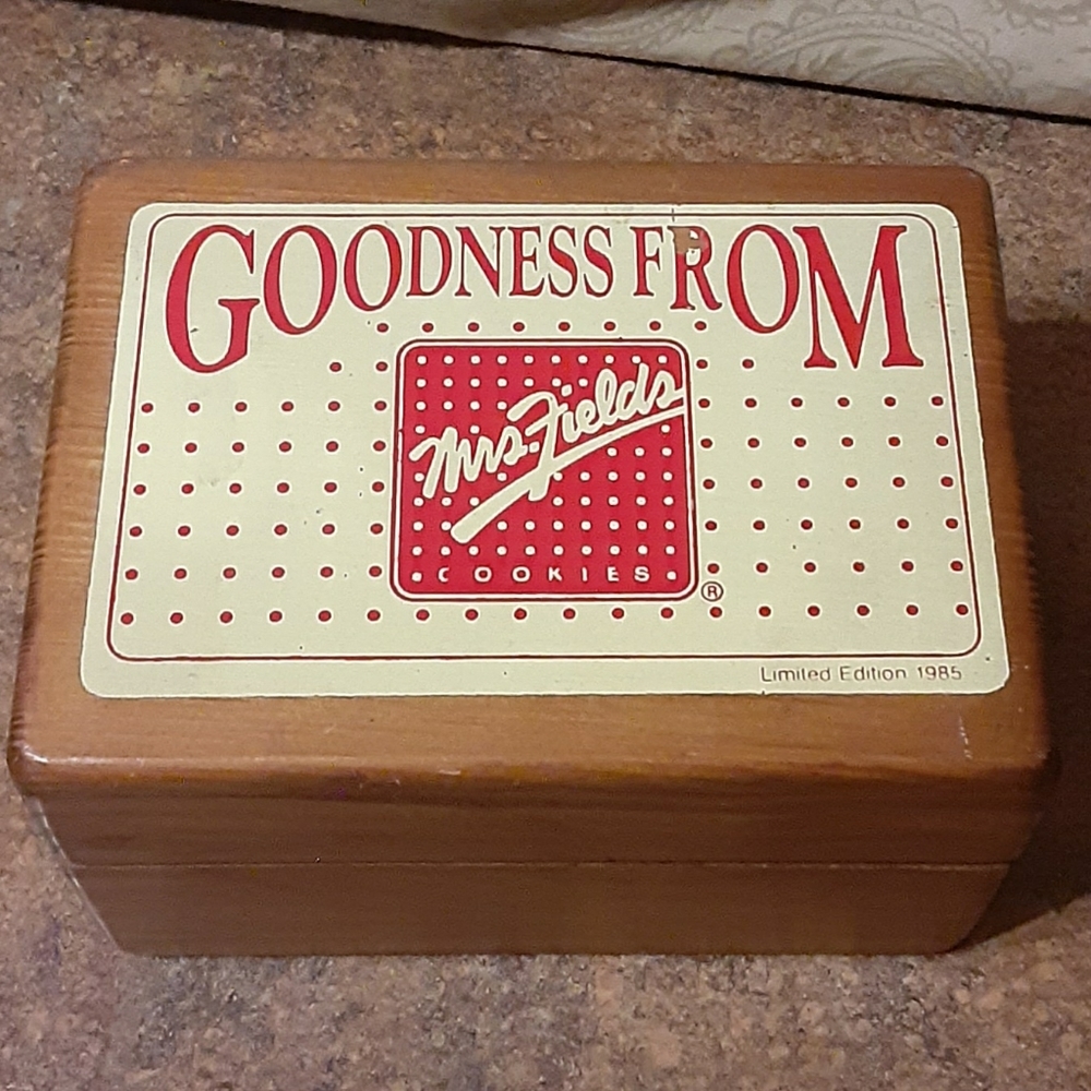 Vintage Goodness From Mrs. Fields Limited Edition